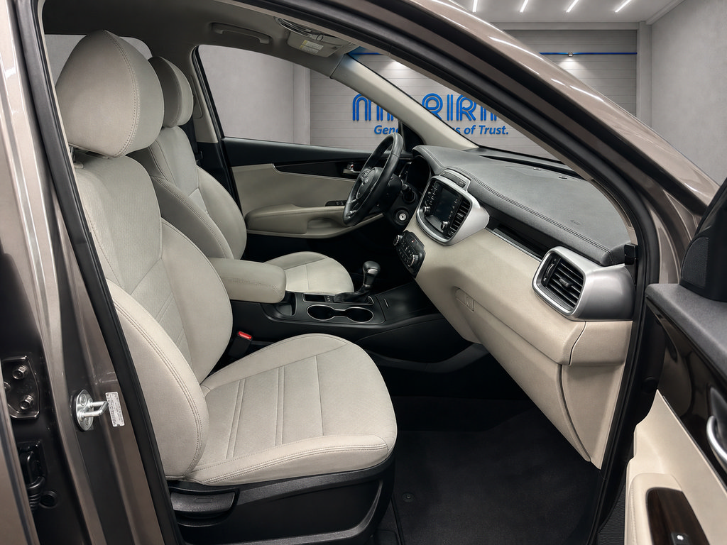 Used 2019 Kia Sorento AWD image 28