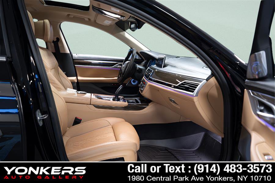 Used 2019 BMW 750i xDrive w/ Executive Package image 59