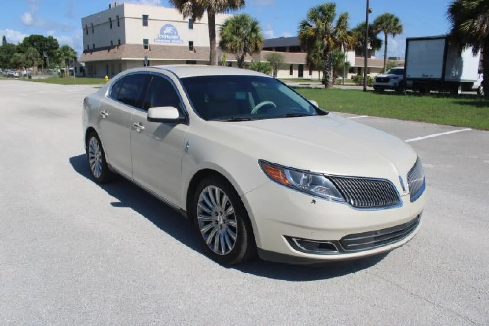 Used 2014 Lincoln MKS w/ Equipment Group 101A FWD image 26