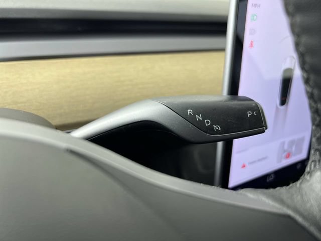 Used 2021 Tesla Model Y Long Range AWD/4WD image 16