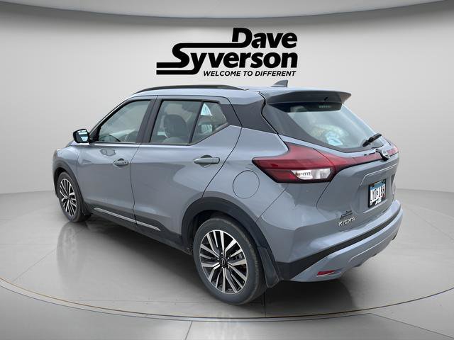 Used 2024 Nissan Kicks SR w/ SR Premium Package FWD image 6
