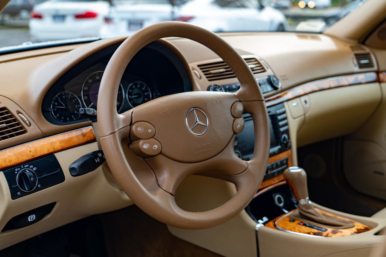 Used 2008 Mercedes-Benz E 350 4MATIC Sedan image 14