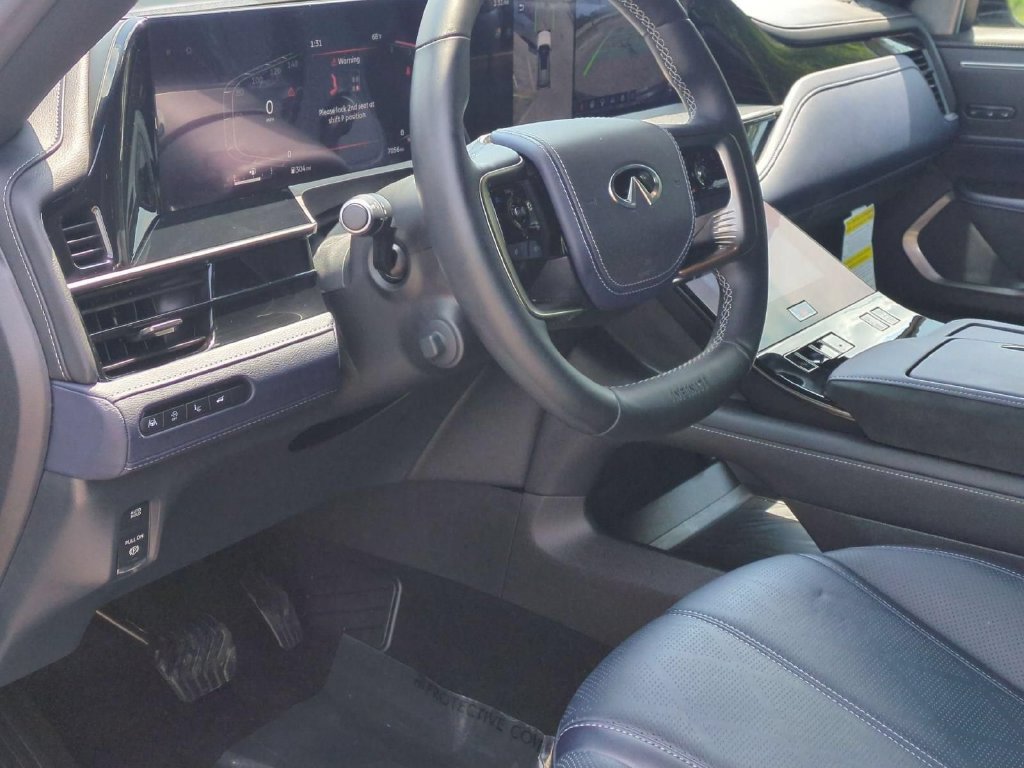 Used 2026 INFINITI QX80 4WD image 11