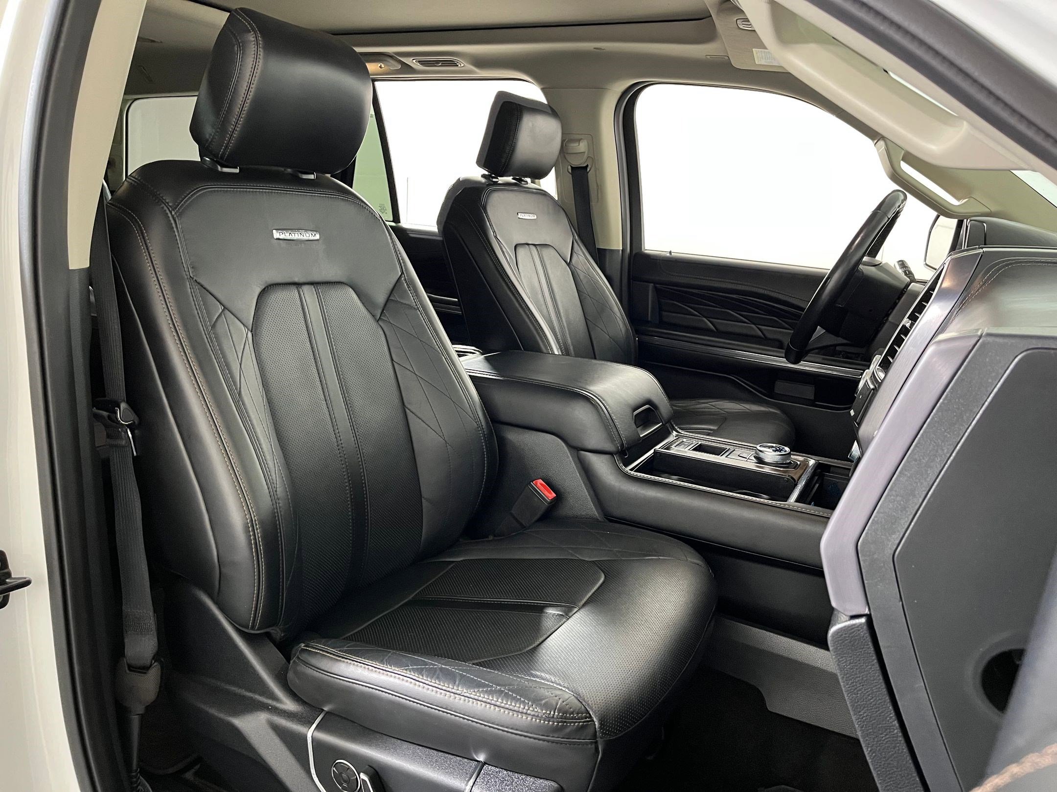 Used 2020 Ford Expedition Platinum image 26