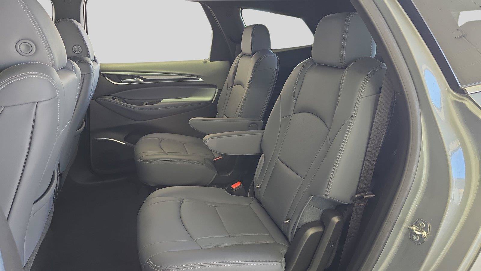 Used 2023 Buick Enclave Essence w/ Experience Buick Package FWD image 18