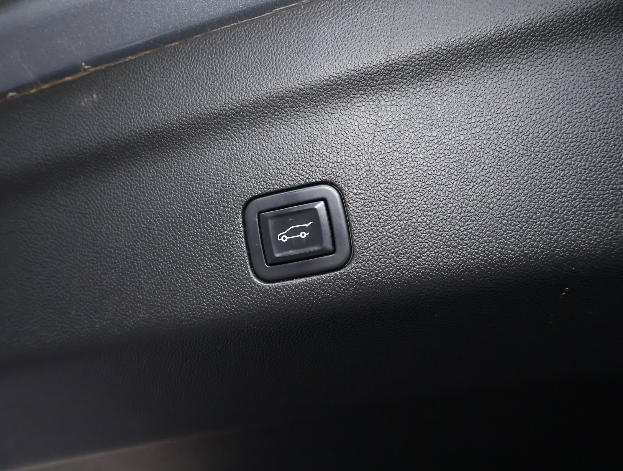 Used 2022 Chevrolet Tahoe LT w/ Luxury Package image 25