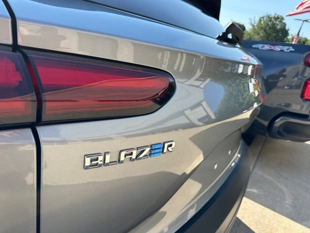 Certified 2024 Chevrolet Blazer EV LT AWD/4WD image 23