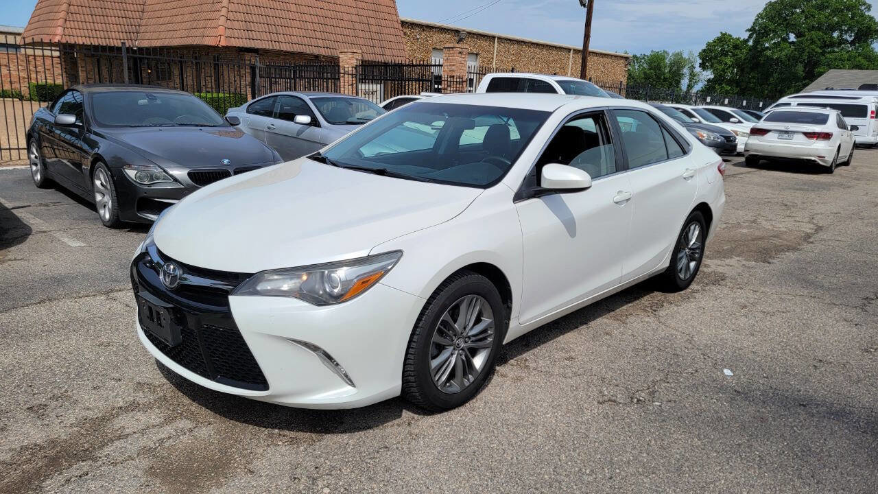Used 2017 Toyota Camry SE