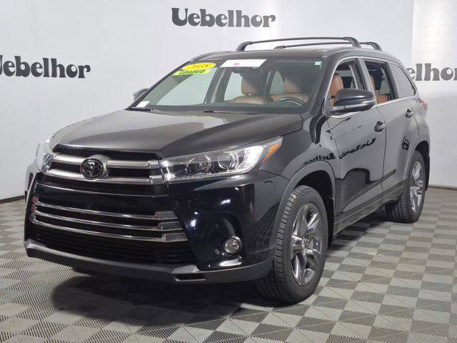 Certified 2018 Toyota Highlander Limited Platinum image 3