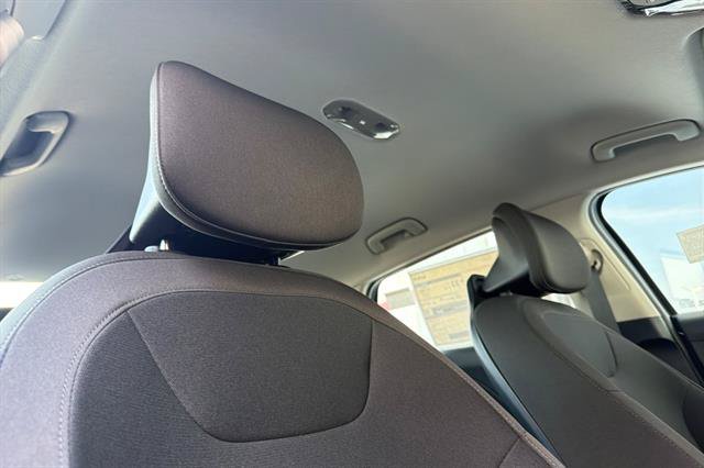 New 2026 Kia K4 FWD image 17