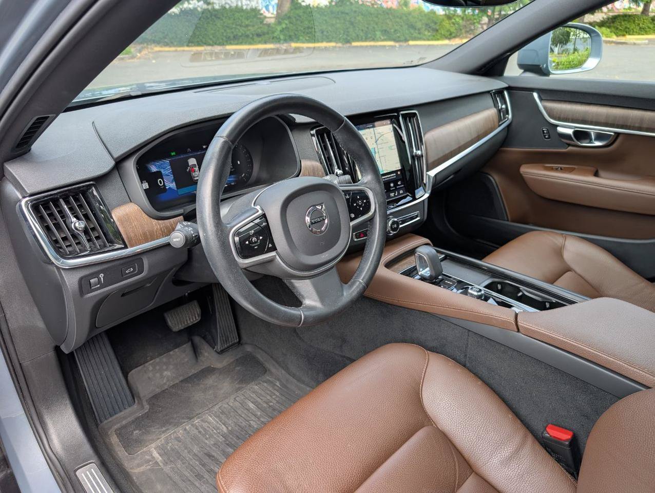 Used 2022 Volvo V90 B6 Cross Country w/ Protection Package AWD/4WD image 9