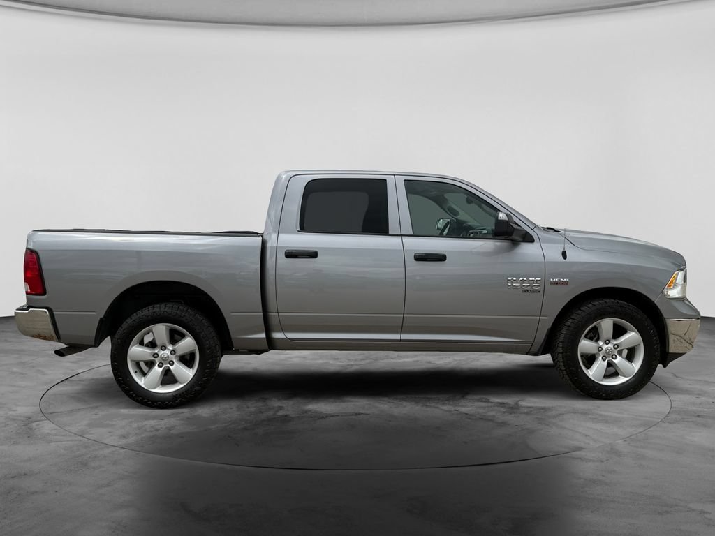 Used 2023 RAM 1500 Classic SLT AWD/4WD image 11