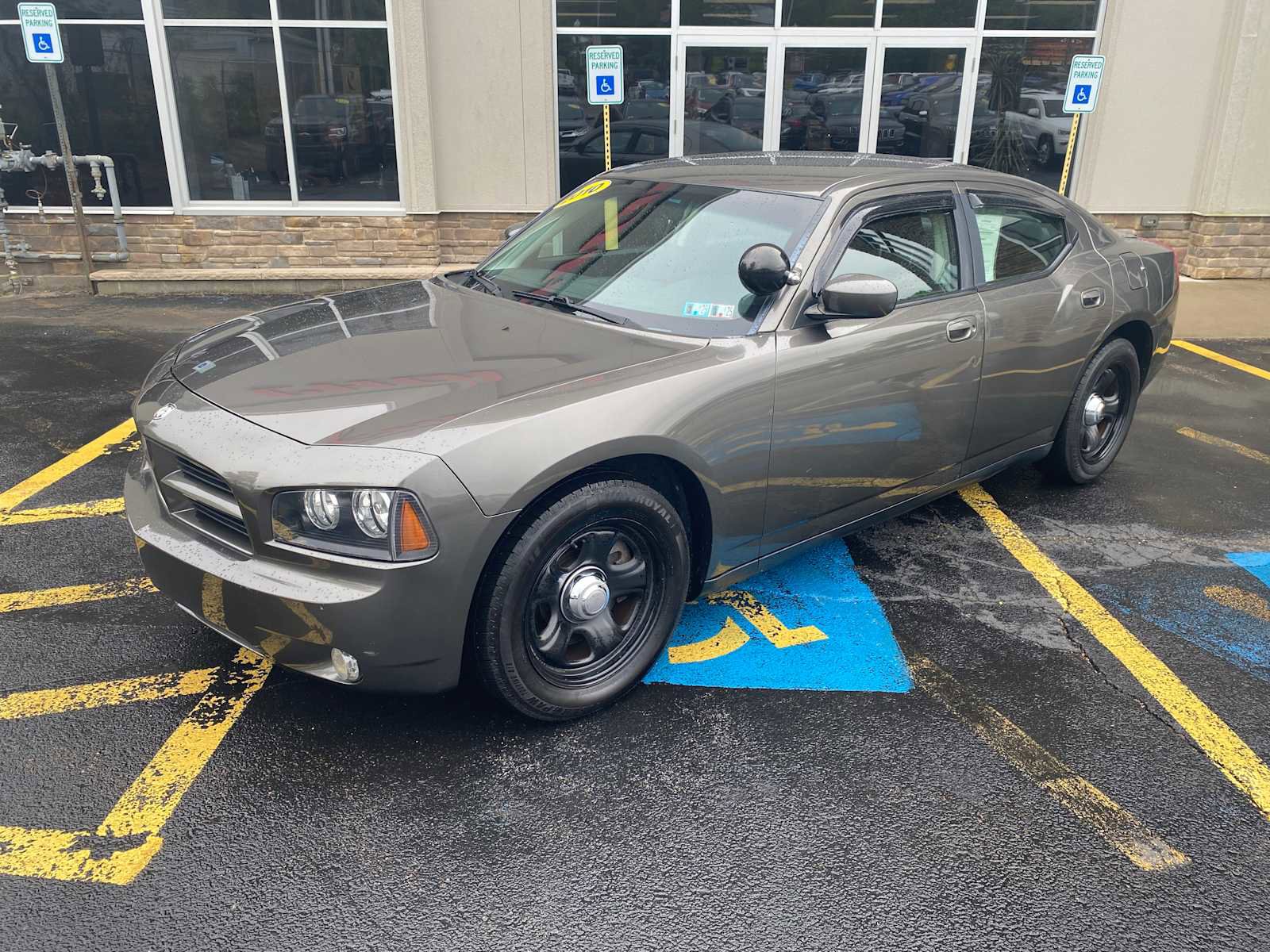 Used 2010 Dodge Charger Police RWD image 2