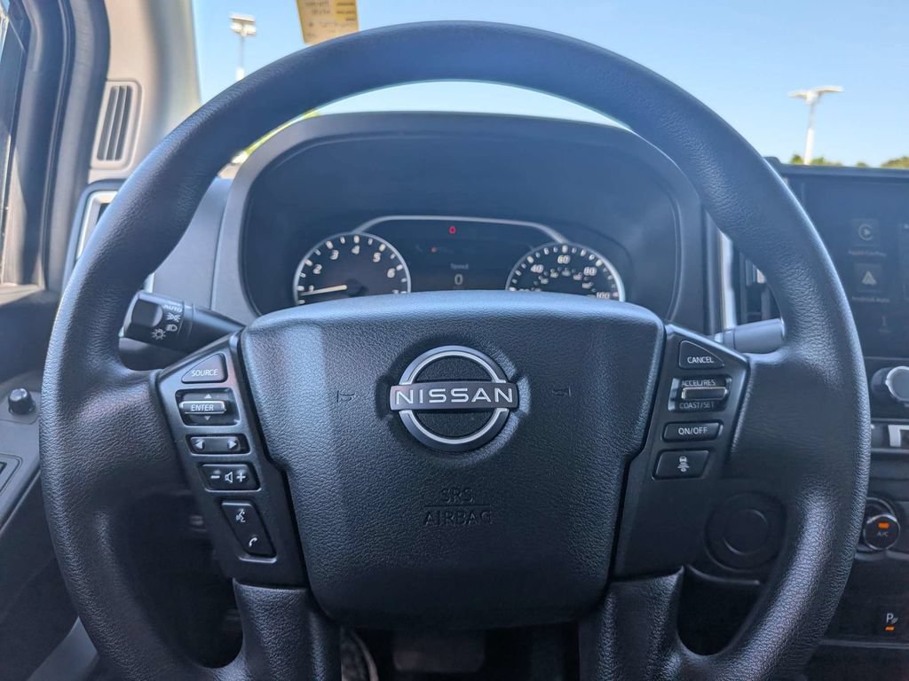Used 2025 Nissan Frontier SV RWD image 25
