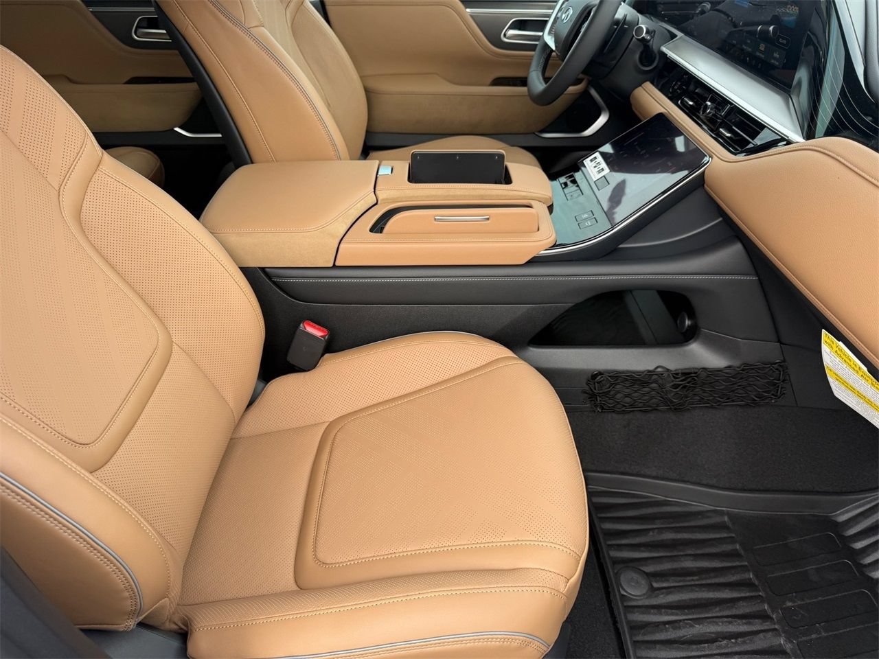 New 2026 INFINITI QX80 Luxe w/ Cargo Package AWD/4WD image 28