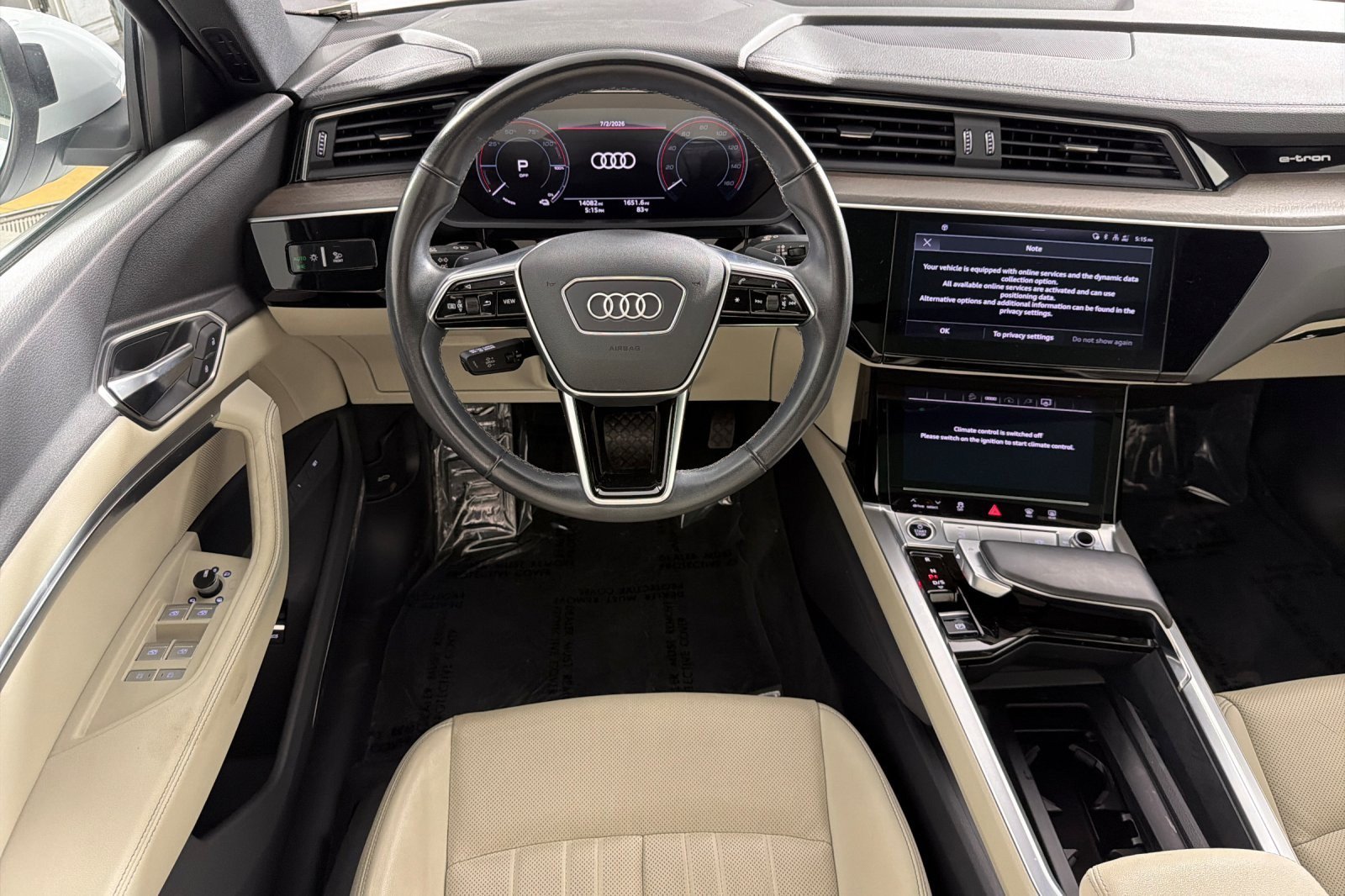 Used 2024 Audi Q8 e-tron Premium Plus w/ Premium Plus Package AWD/4WD image 13