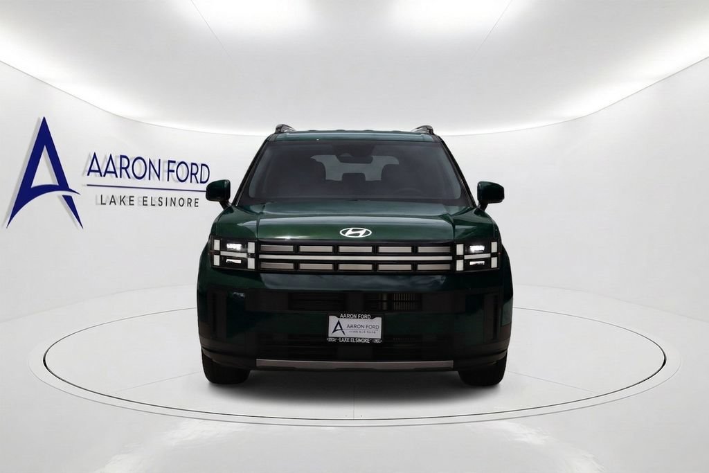 Used 2025 Hyundai Santa Fe SEL FWD image 2