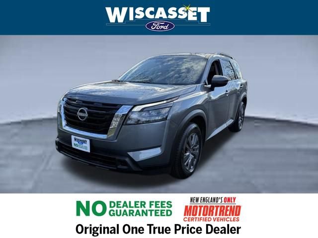 Used 2024 Nissan Pathfinder SV image 16