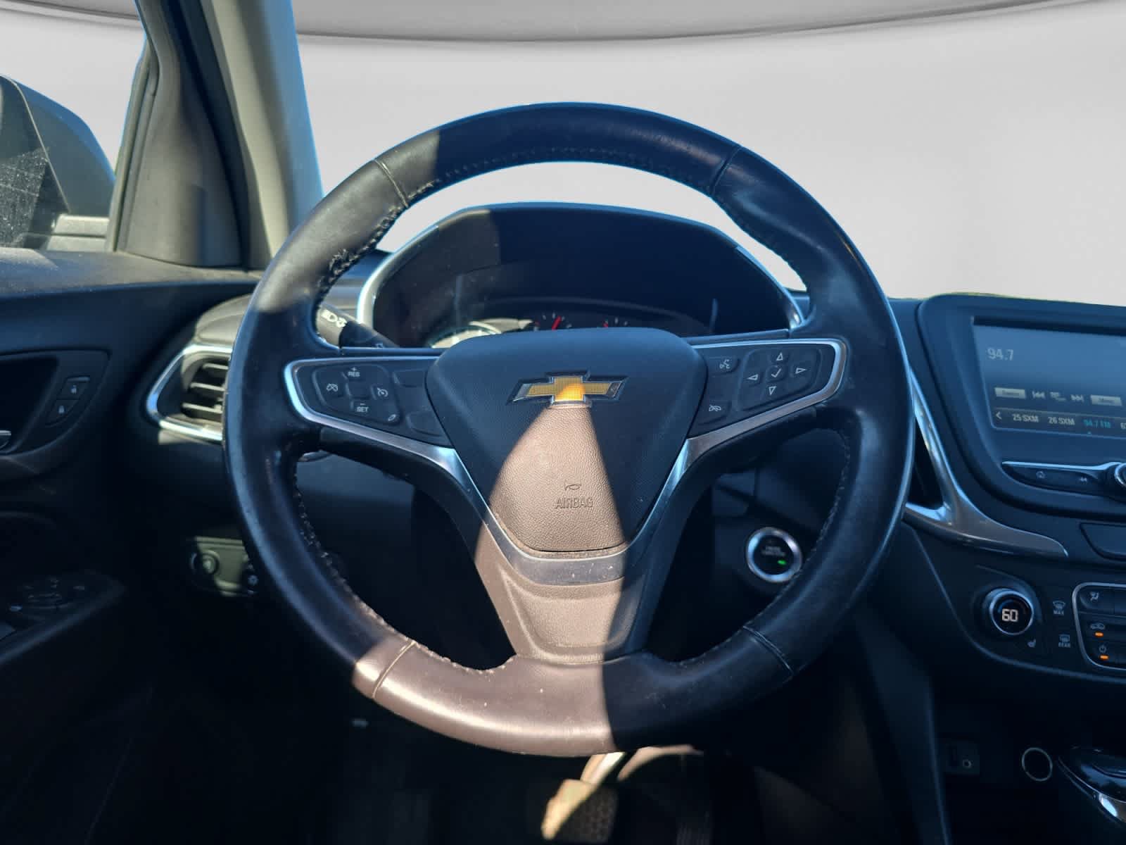 Used 2018 Chevrolet Equinox LT FWD image 6