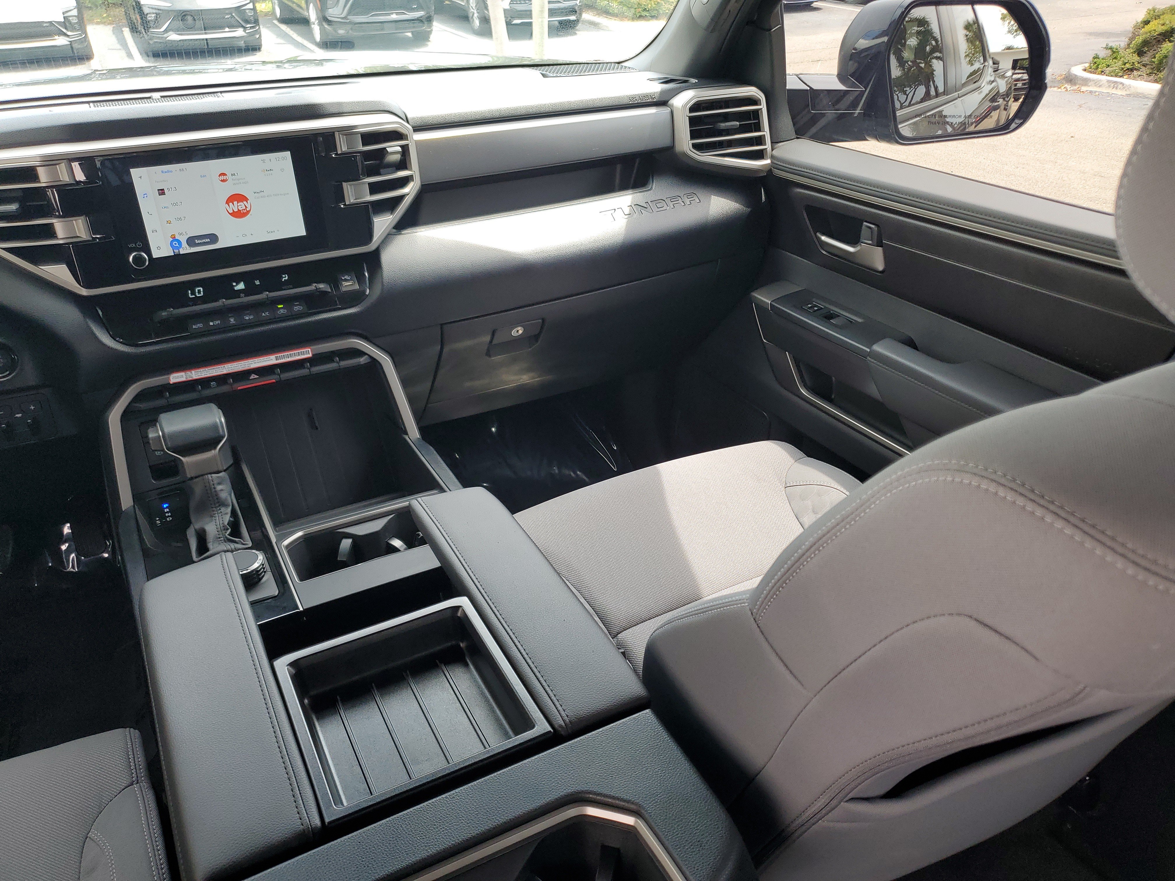 Used 2025 Toyota Tundra SR5 w/ SR5 Convenience Package AWD/4WD image 17