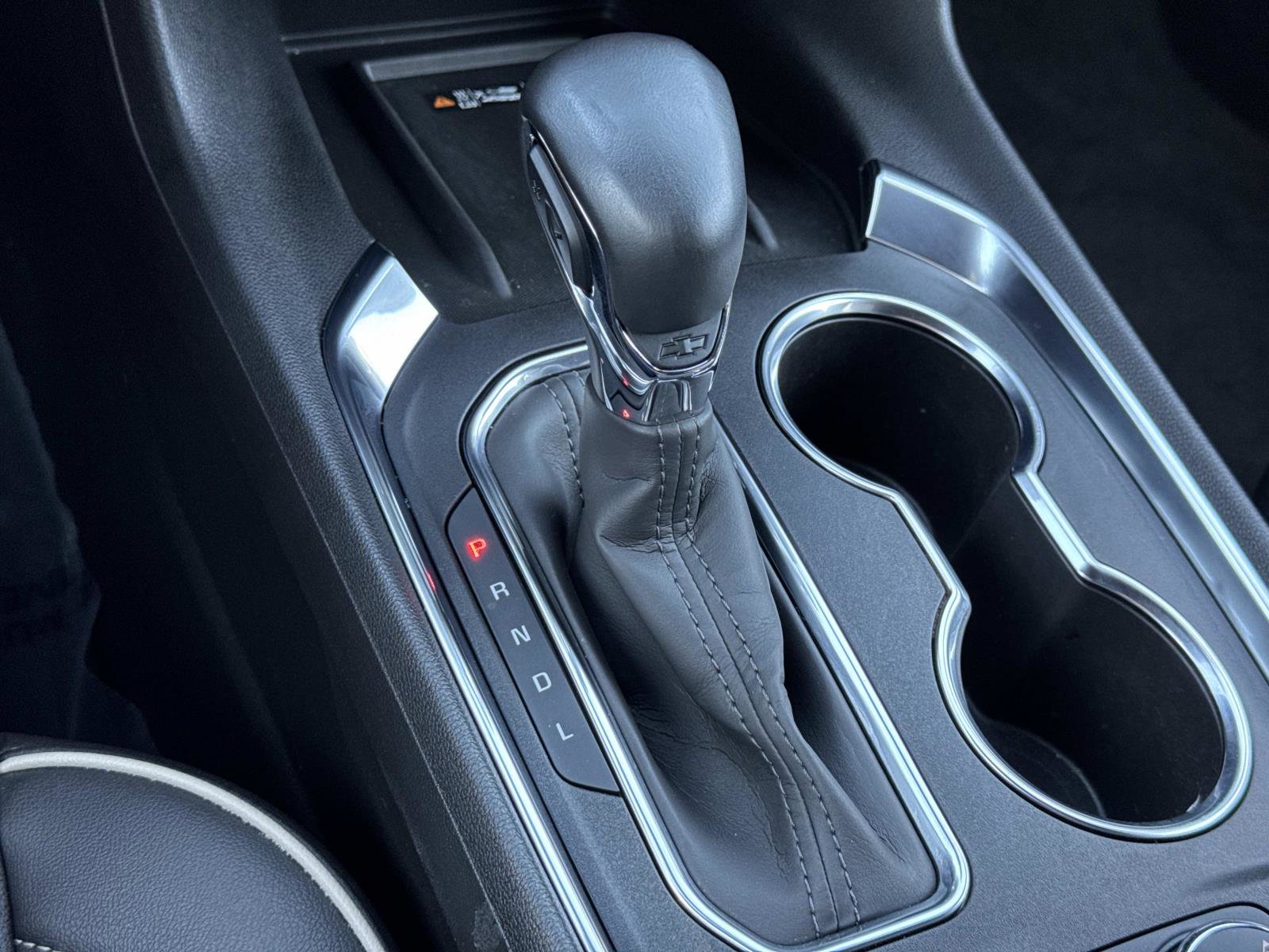 Used 2022 Chevrolet Traverse Premier image 30