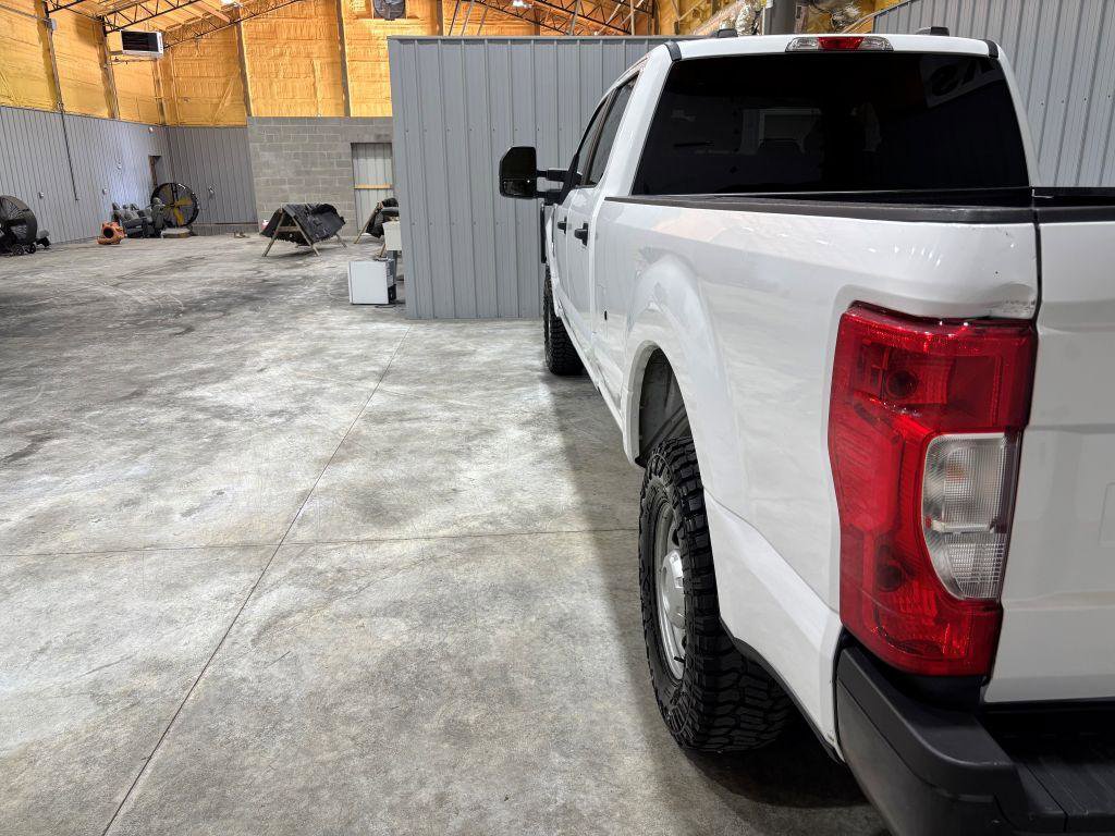 Used 2022 Ford F250 XL w/ Power Equipment Group AWD/4WD image 9