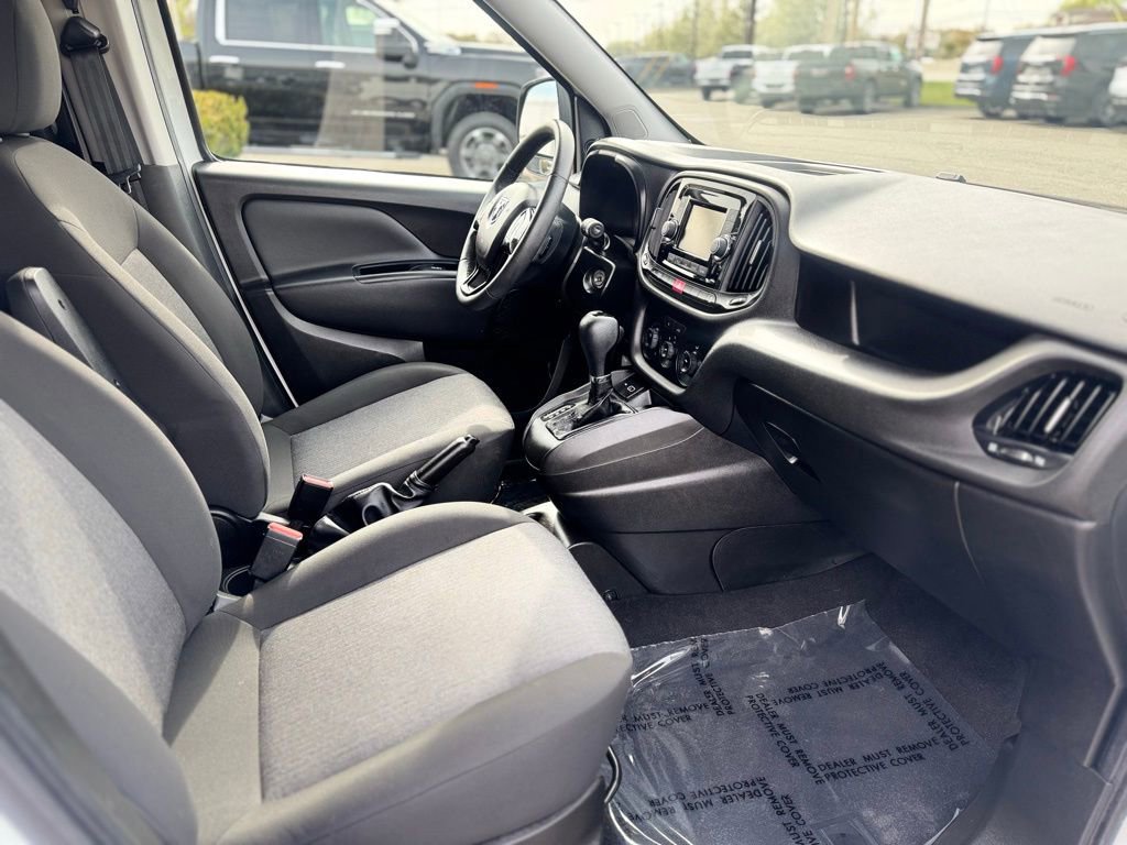 Used 2022 RAM ProMaster City Tradesman FWD image 11