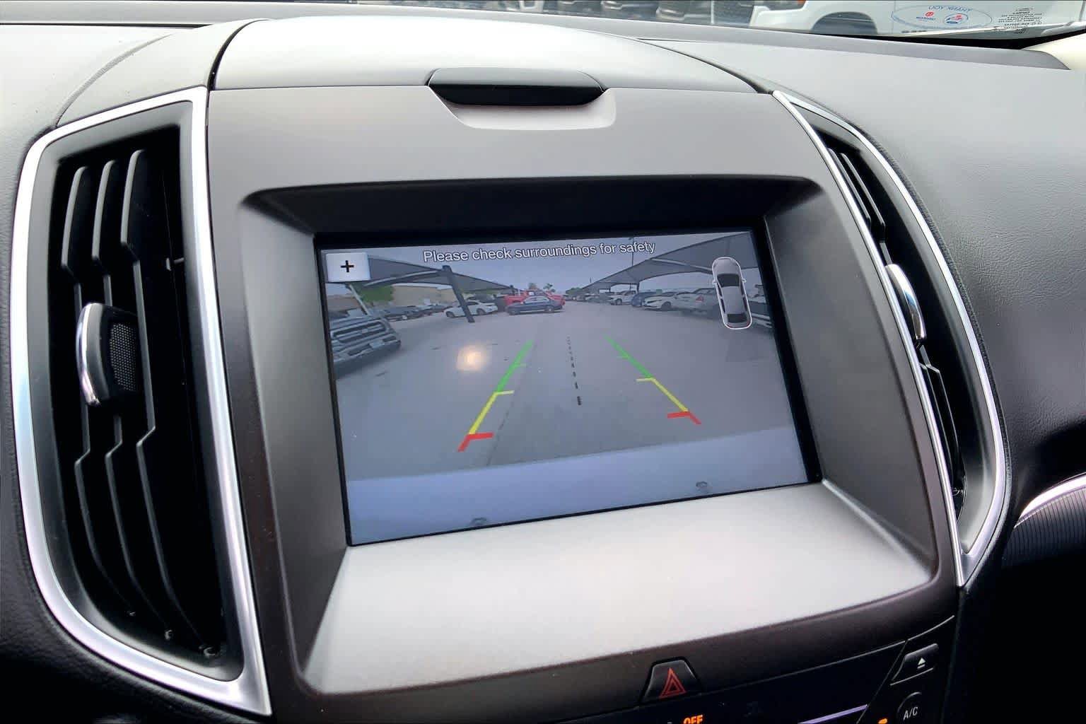 Used 2017 Ford Edge Titanium w/ Technology Package image 44
