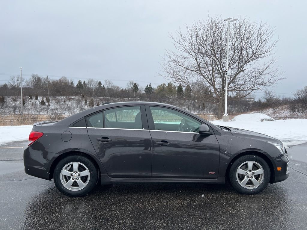 Used 2015 Chevrolet Cruze LT w/ Sun And Sound Package image 3