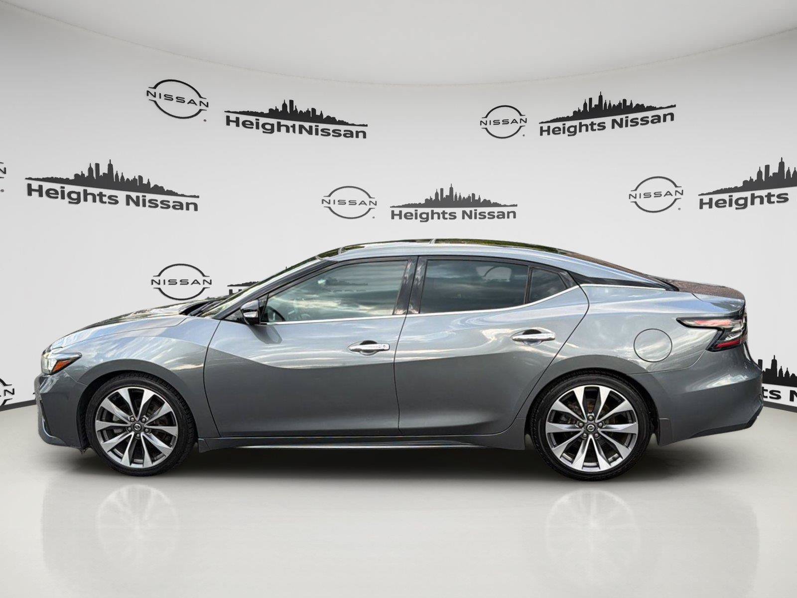 Used 2019 Nissan Maxima Platinum w/ Sport Mat Group FWD image 2
