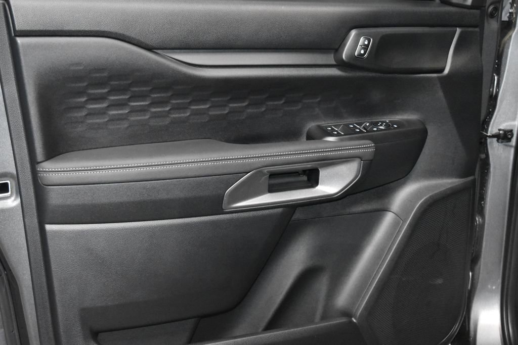 Used 2025 Ford Ranger XLT w/ Equipment Group 301A High image 4