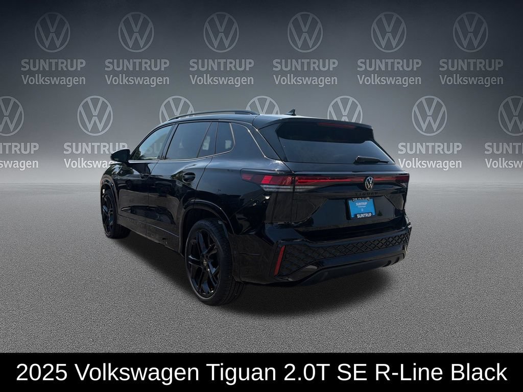 Used 2025 Volkswagen Tiguan SE R-Line FWD image 3