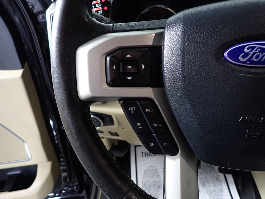 Used 2019 Ford F250 Lariat w/ Lariat Ultimate Package AWD/4WD image 28