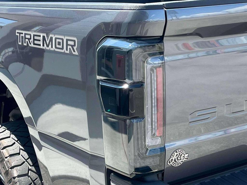 Used 2024 Ford F250 Lariat w/ Lariat Ultimate Package AWD/4WD image 10