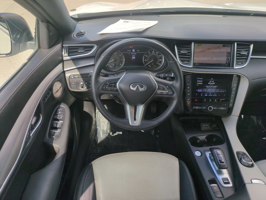 Used 2025 INFINITI QX55 Essential w/ Cargo Package AWD/4WD image 18