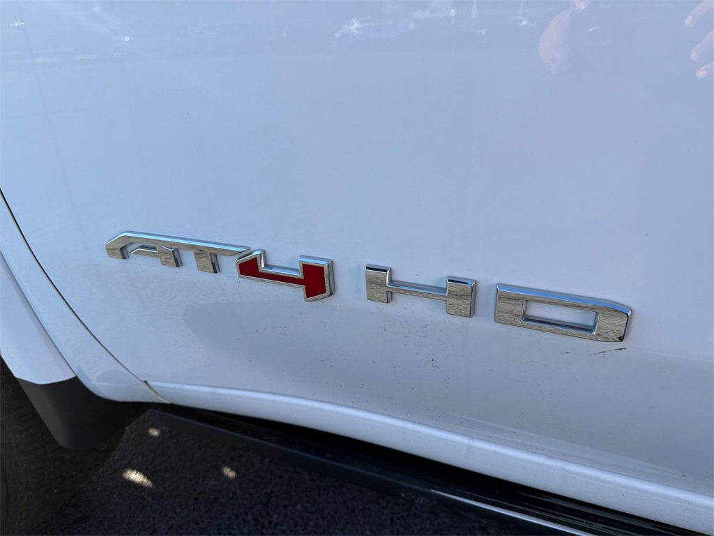 Used 2024 GMC Sierra 2500 AT4 w/ AT4 Preferred Package image 27