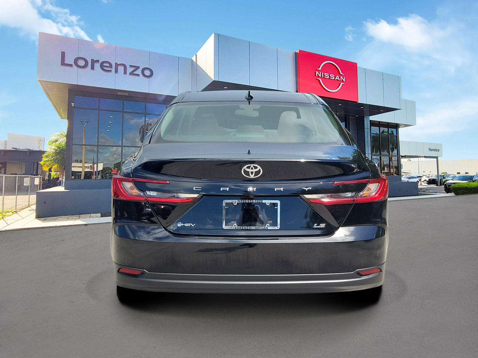 Used 2025 Toyota Camry LE FWD image 6