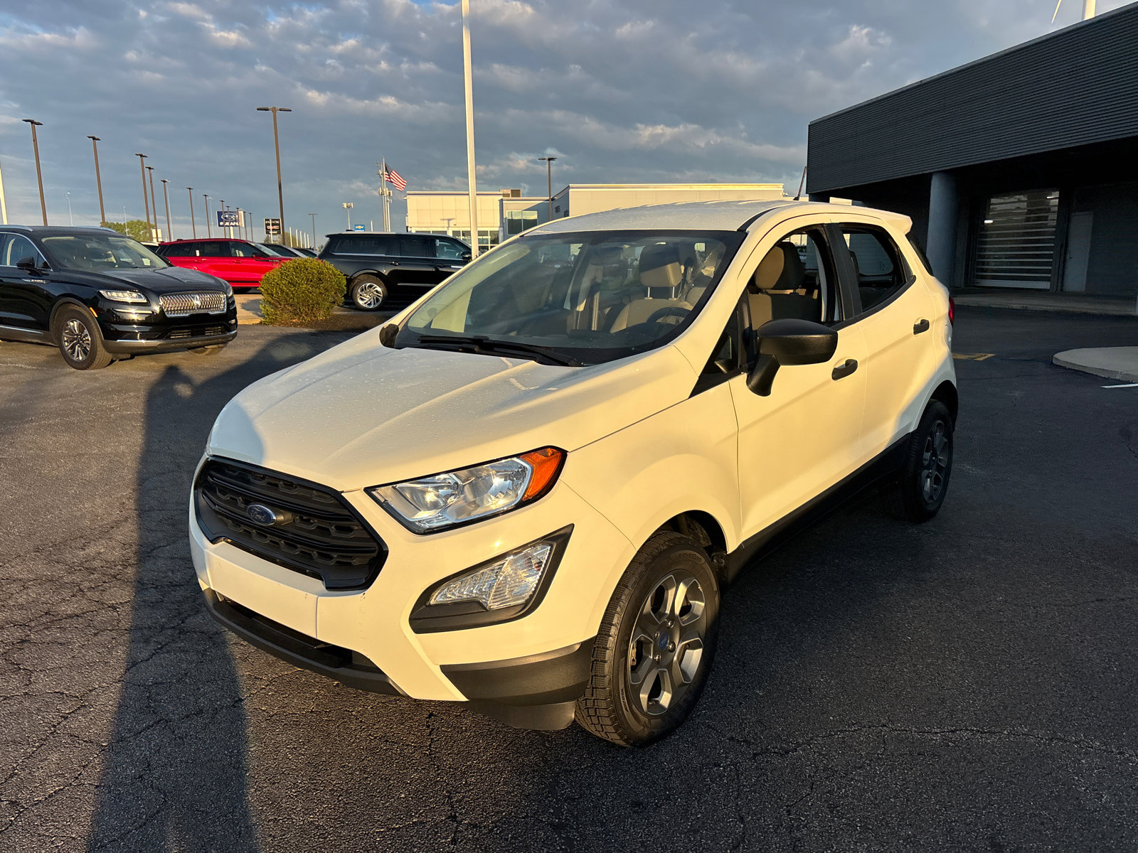 Used 2021 Ford EcoSport S AWD/4WD image 3