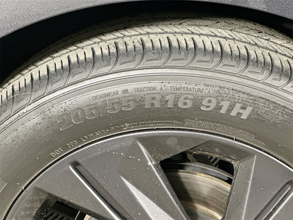 Used 2021 Hyundai Elantra SEL image 31