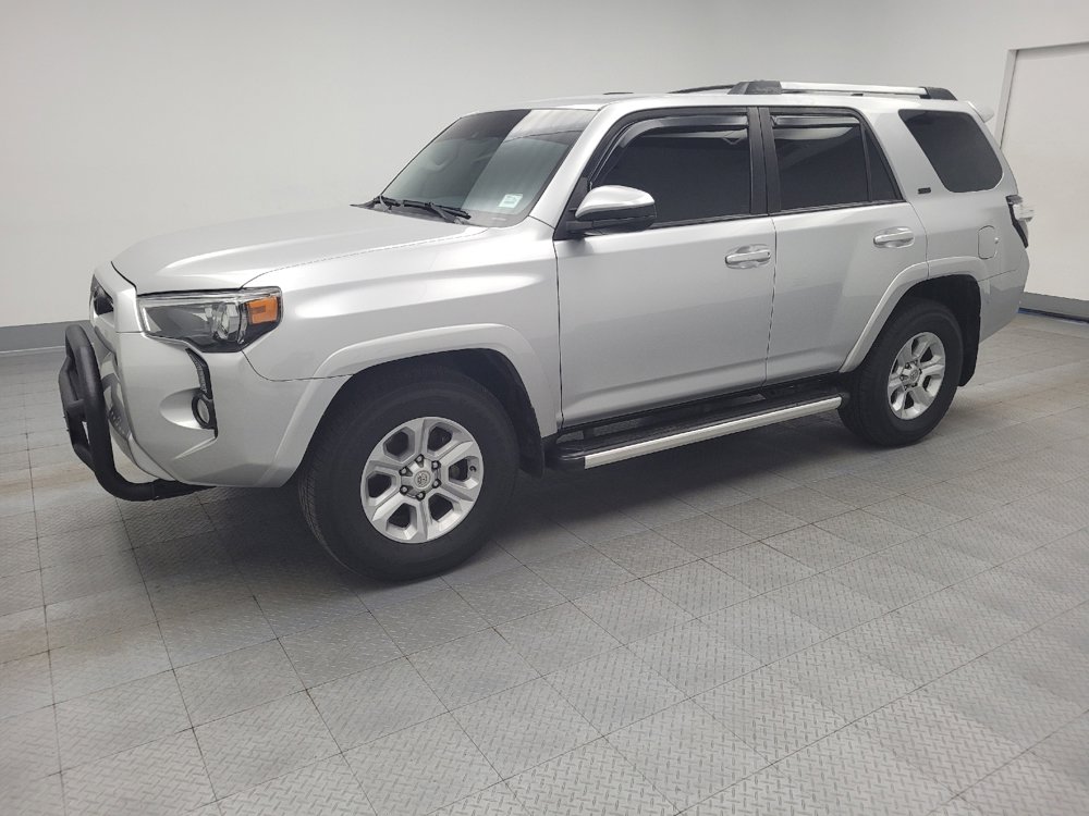 Used 2020 Toyota 4Runner SR5 image 2