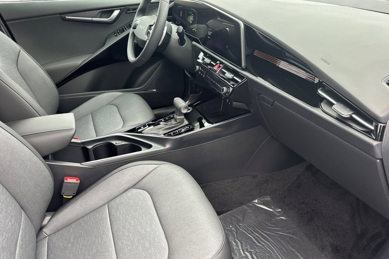 New 2026 Kia Niro SX image 16