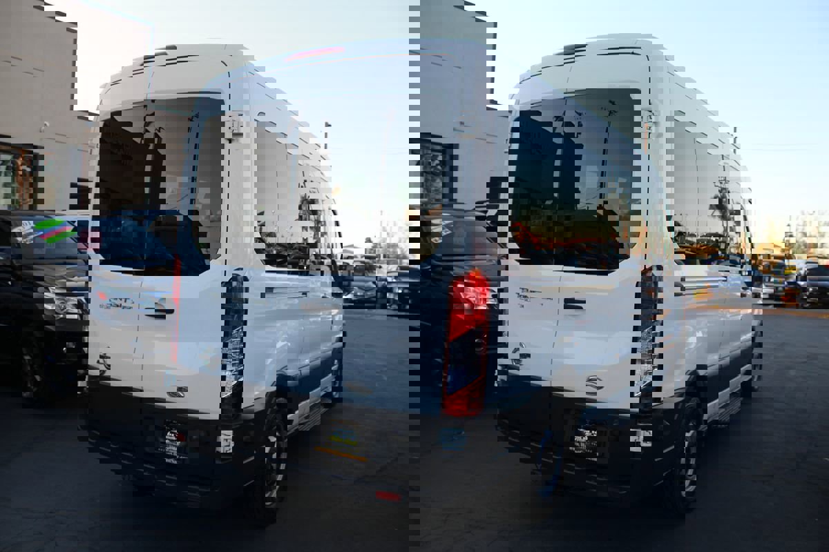 Used 2015 Ford Transit 350 XL RWD image 7