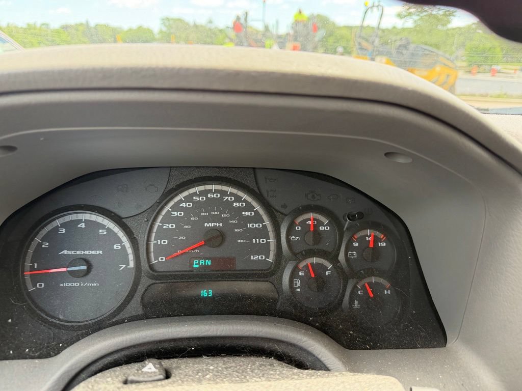Used 2005 Isuzu Ascender S AWD/4WD image 24