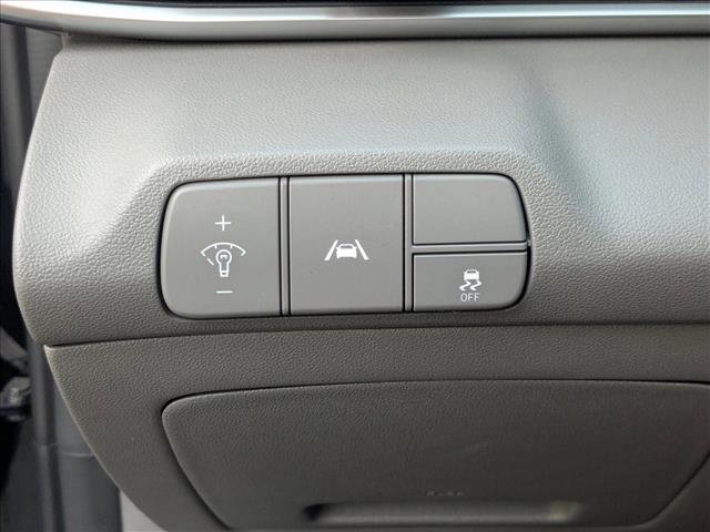 Used 2023 Hyundai Elantra SEL w/ Convenience Package image 12