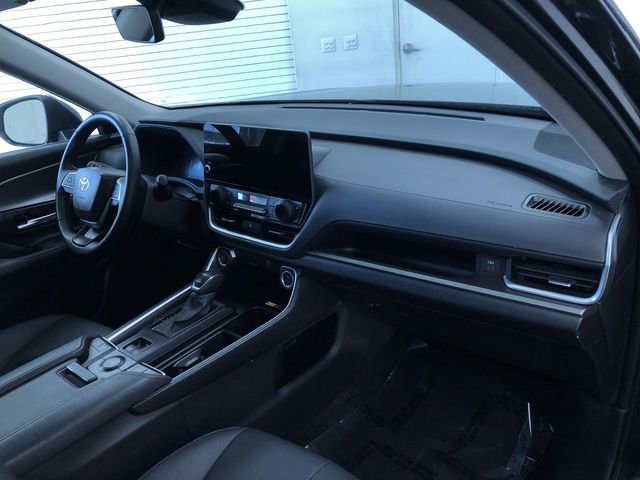 Used 2025 Toyota Grand Highlander AWD image 25
