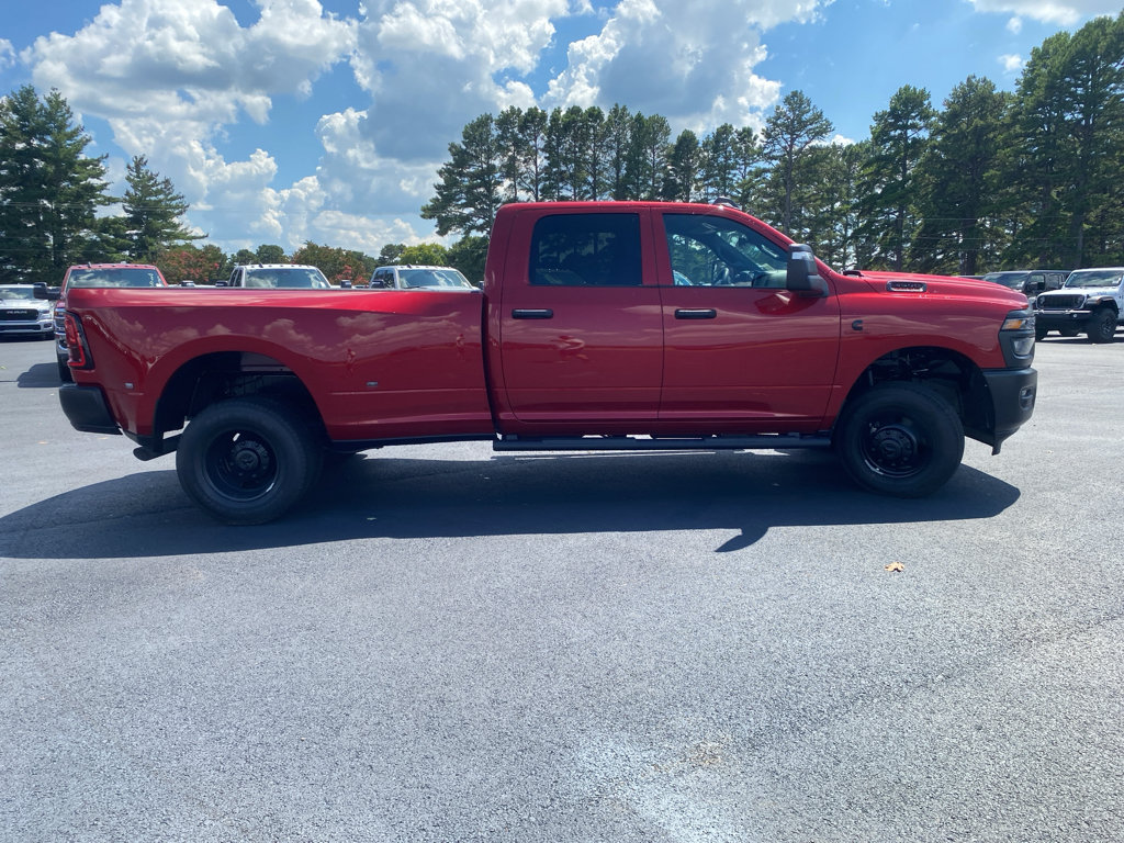 New 2026 RAM 3500 Tradesman AWD/4WD image 5
