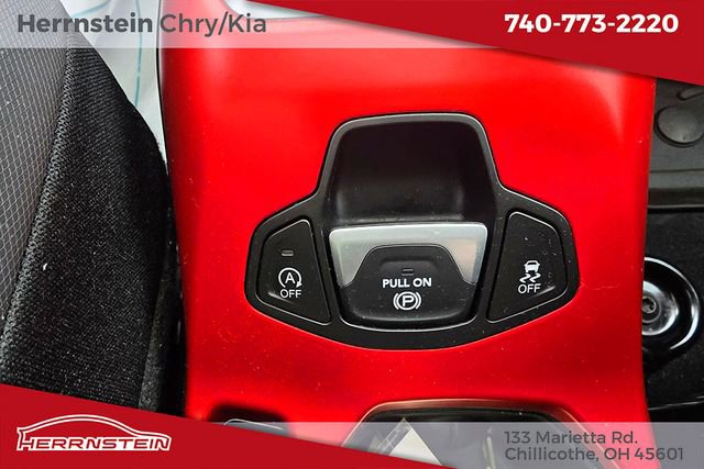 Used 2021 Jeep Renegade Trailhawk w/ Sun & Sound Group image 23