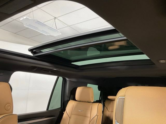Certified 2026 Cadillac Escalade Luxury AWD/4WD image 22