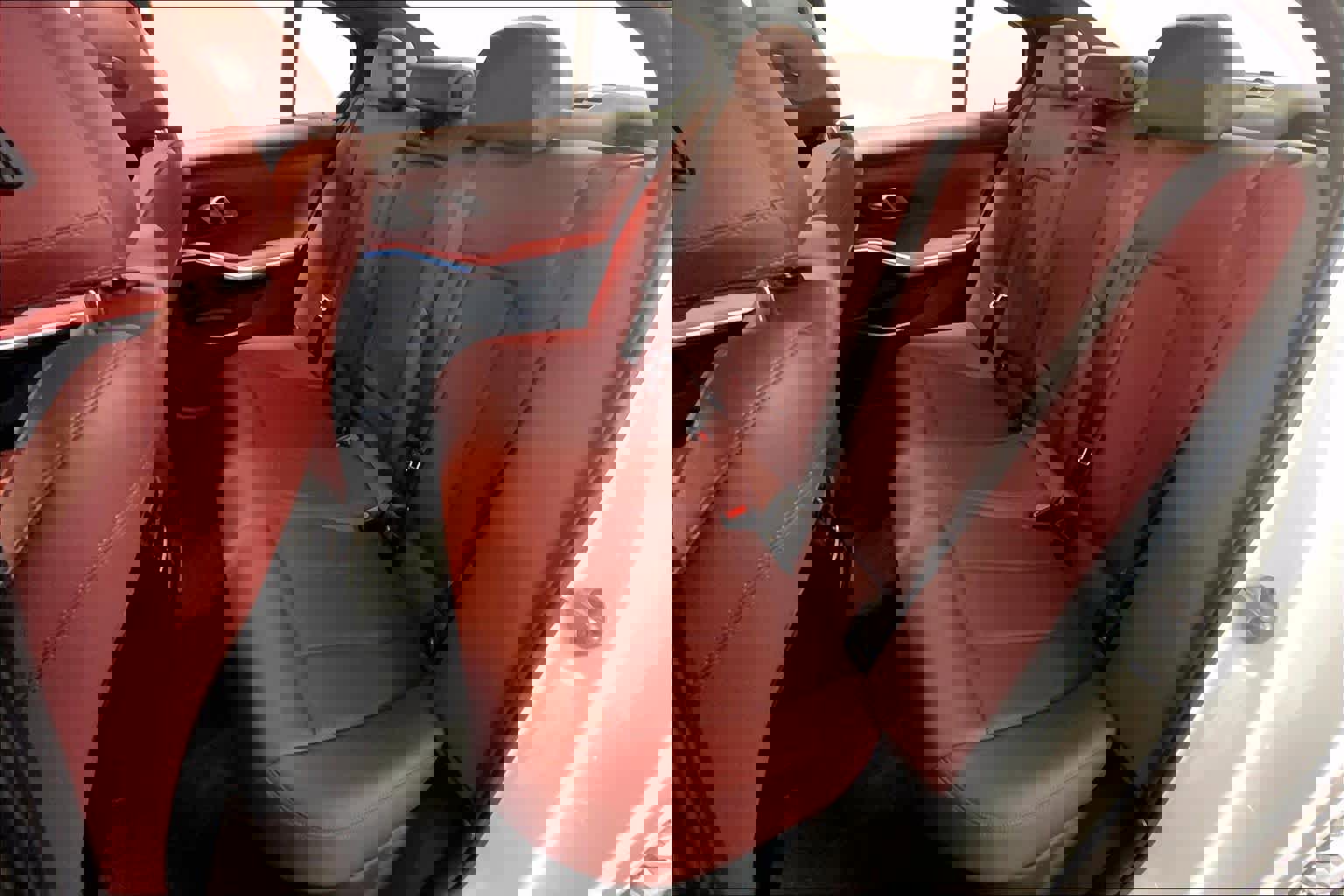 Certified 2024 BMW 330i xDrive Sedan w/ Convenience Package image 21