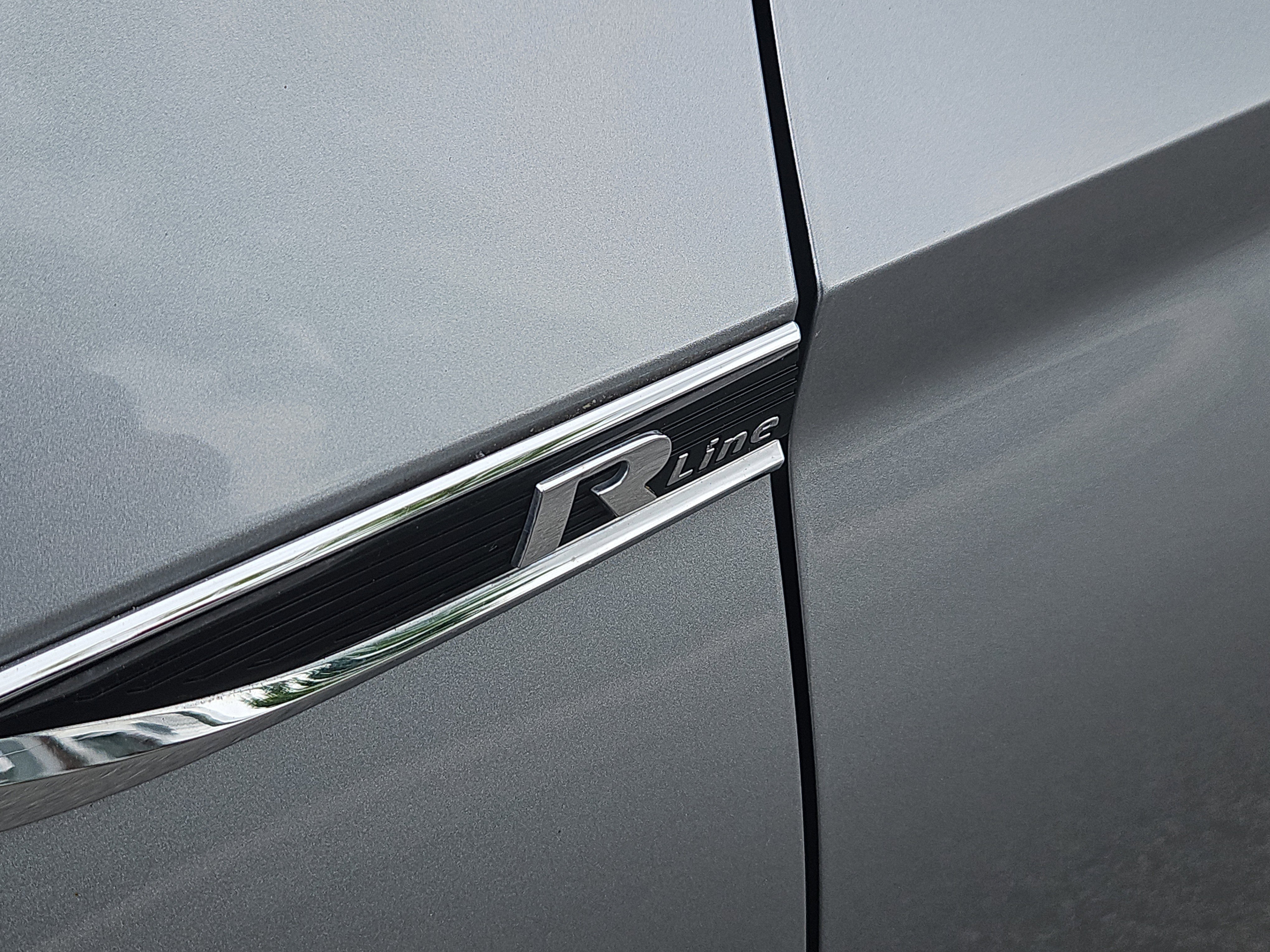 Certified 2020 Volkswagen Jetta R-Line w/ R-Line Cold Weather Package FWD image 7